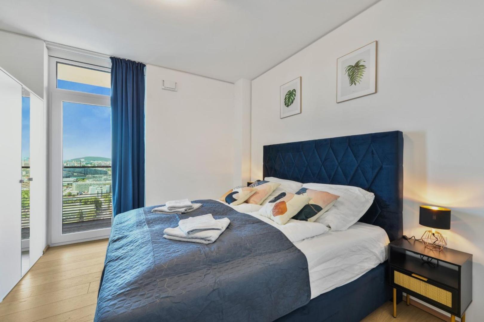 Luxury Penthouse I Rooftop Pool I Self Check-In Wenen Buitenkant foto